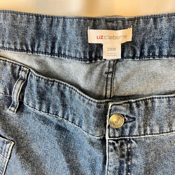 Liz Claiborne Womens Wide-Leg Denim Crop Pants Light Wash Plus Size 28W - Picture 3 of 12